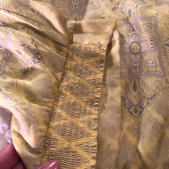 Beautiful cold shoulder blouse - Picture 6 of 7